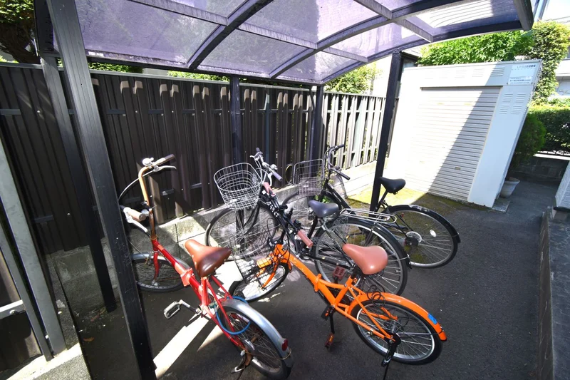 駐輪場有！　自転車駐輪可能！　近場へのお買い物や通勤にも便利！