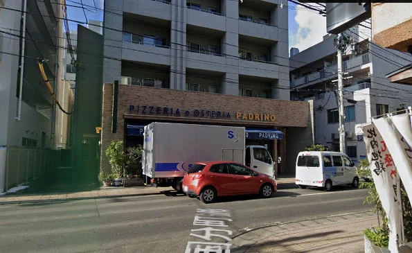PIZZERIA e OSTERIA PADRINO（ピッツェリア･エ･オステリア･パドリーノ）まで徒歩3分