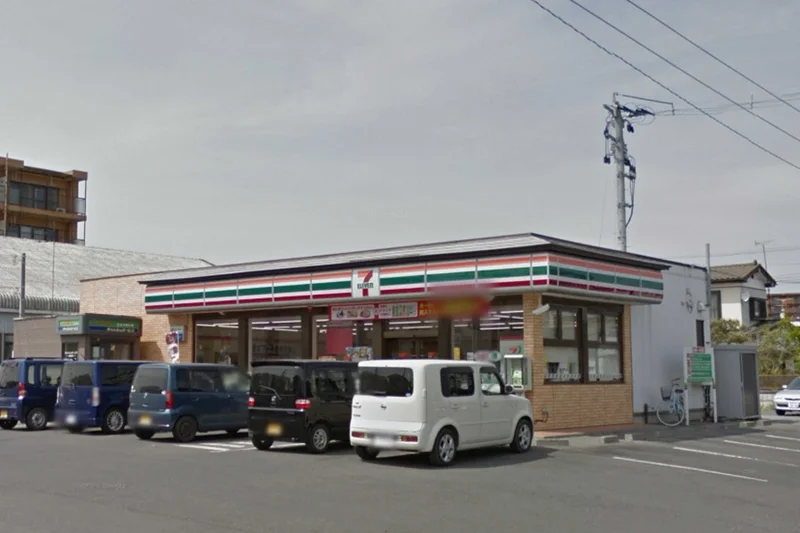 セブン-イレブン 仙台柏木店まで徒歩12分。