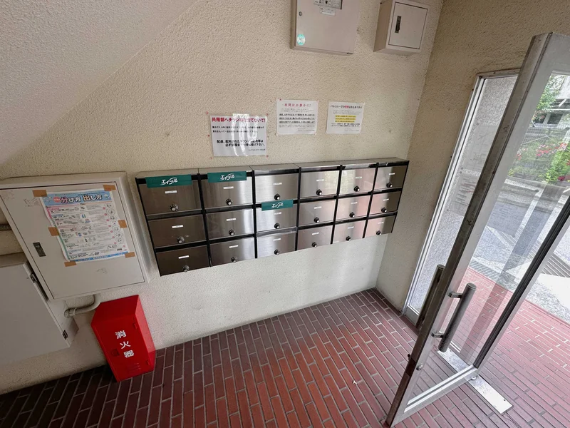 集合ポストは安心のダイヤル付き★