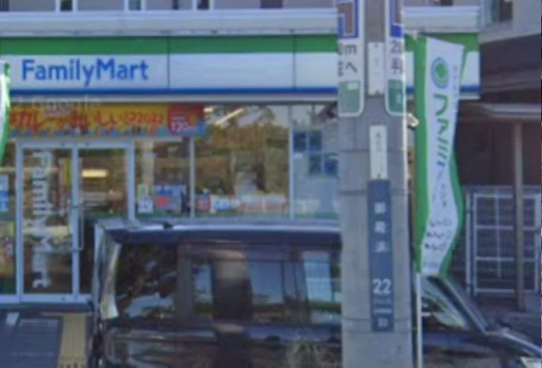 ファミリーマート 大津御殿浜店　車で６分