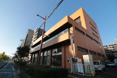 北伊勢上野信用金庫まで徒歩8分