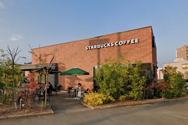 スターバックス コーヒー 久留米東櫛原店まで車で10分。