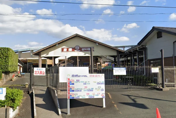 豊橋競輪場まで車で11分。