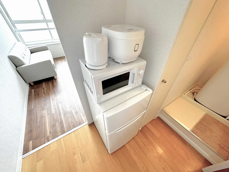 【家電画像】テレビ、洗濯機、冷蔵庫は完備♪高岡(高岡市役所前)ウィークリーマンションの標準設備で追加料金0円♪人気の理由がここにあります。