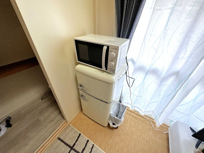 冷蔵庫も完備なので自炊や料理に最適♪長期の出張にお勧め★高岡駅前ウィークリーマンションの人気物件♪【格安】