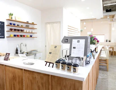 ブルーコムブルー - BLEU COMME COFFEEまで徒歩13分