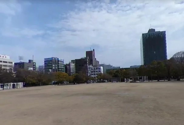 高松市中央公園野球場まで車で22分、10.3km。