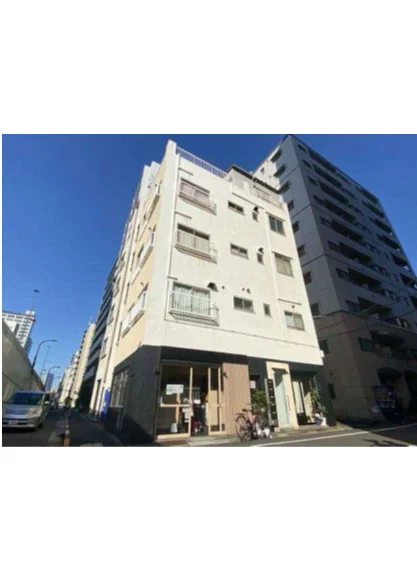 写真はお部屋のイメージです。ラグなどの室内装飾はございません。