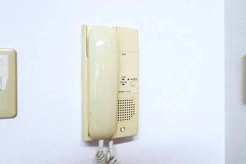 インターホン