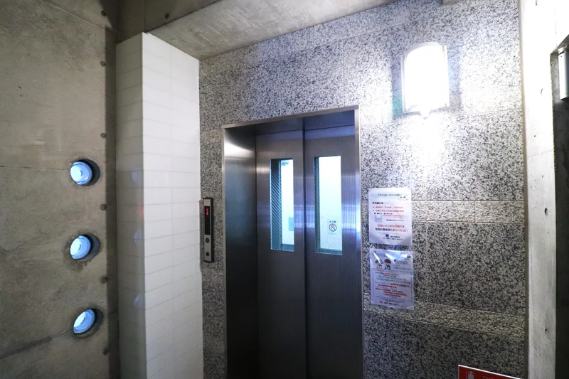 エレベーター付きで買い物にも負担なし！