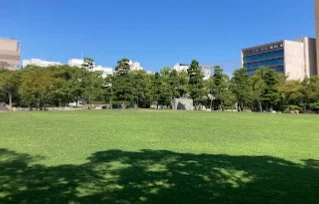 高松市立中央公園まで徒歩10分