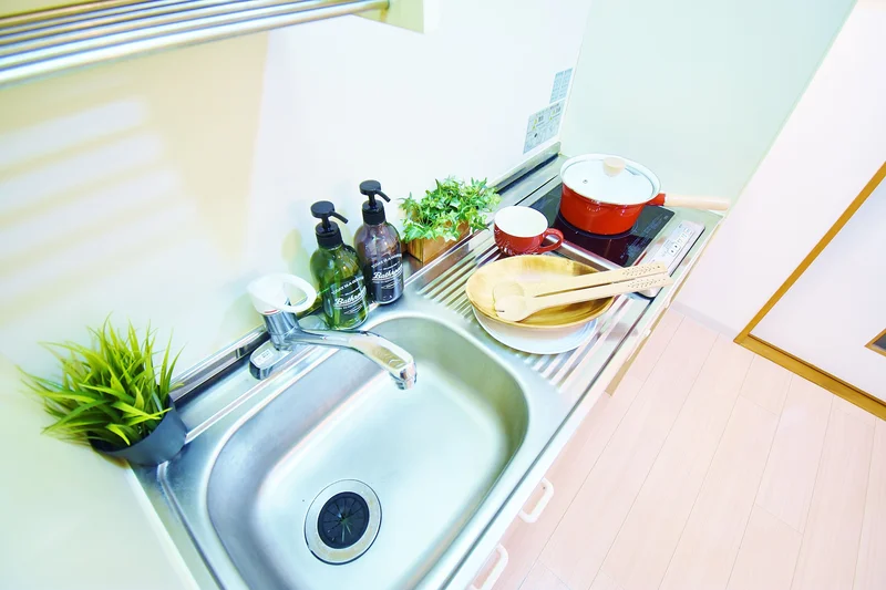 【イメージ】キッチンには冷蔵庫、ケトル、炊飯器、調理器具を完備。ホテルと違い自炊できるのでで長期ご利用のお客様でも安心ですね！さぬき市(志度・香川県)ウィークリーマンションの強みです♪