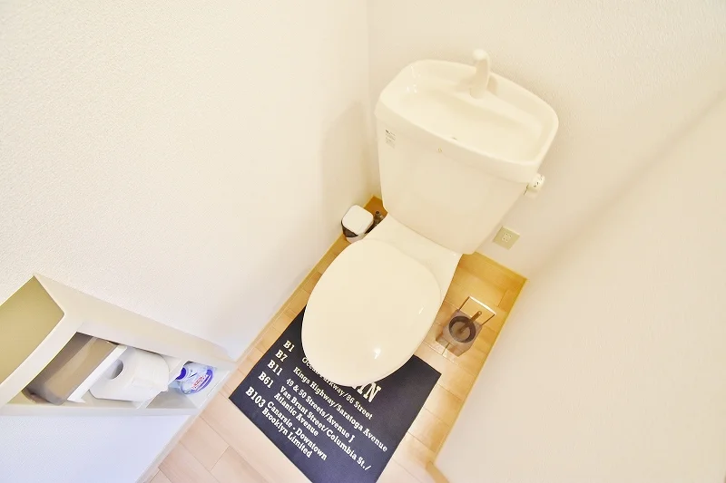 トイレ用洗剤、ブラシをご用意しておりますので長期ご利用の場合の気になる汚れなどもお掃除して頂けます♪オプション不要の四日市市八田(四日市けいりん)ウィークリーマンション。