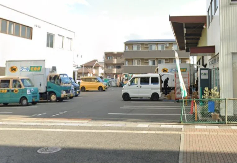 ヤマト運輸 四日市霞営業所　徒歩１１分