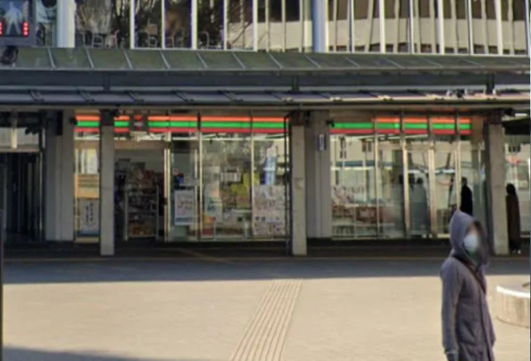 セブン-イレブン ハートイン ビエラ大津店　徒歩１５分