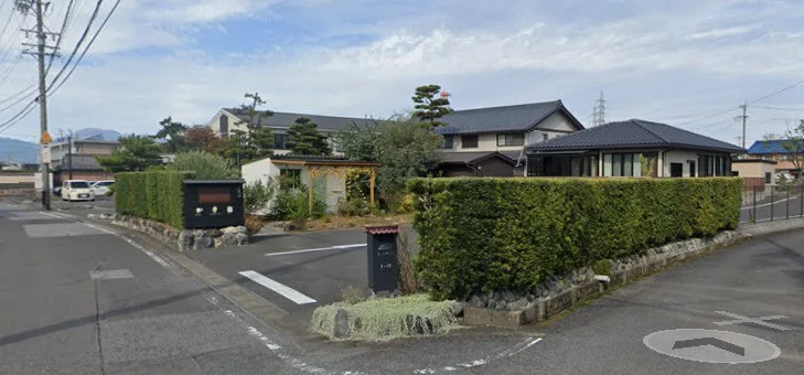 喫茶とちょうど品 エントワまで徒歩5分、350m。