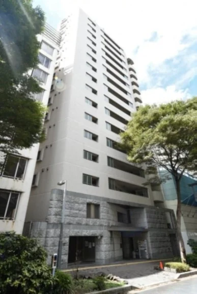 写真はお部屋のイメージです。ラグなどの室内装飾はございません。