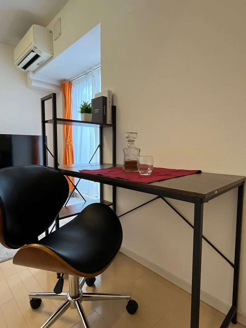 デスク・チェアもございます♪