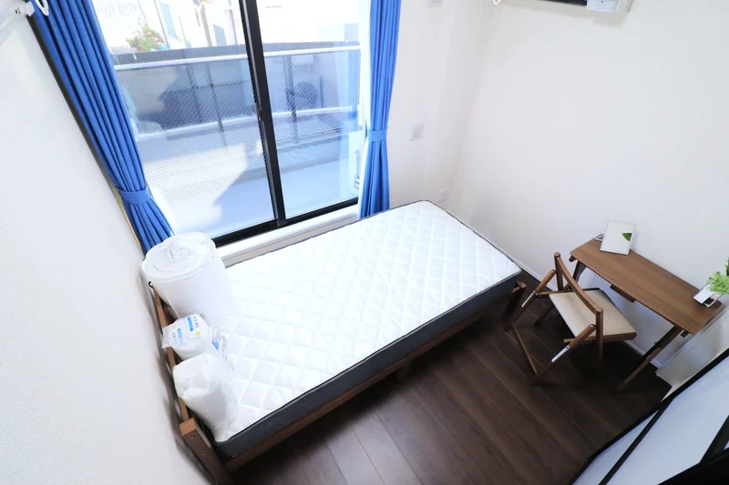 デスクがあり　インターネット無料で　テレワークなど会議や仕事業務にも最適！