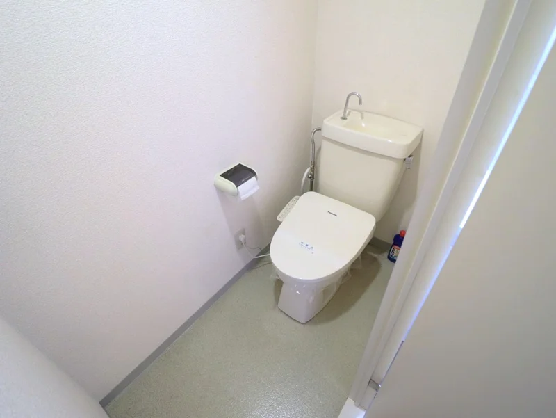 温水暖房便座付　人気の設備！