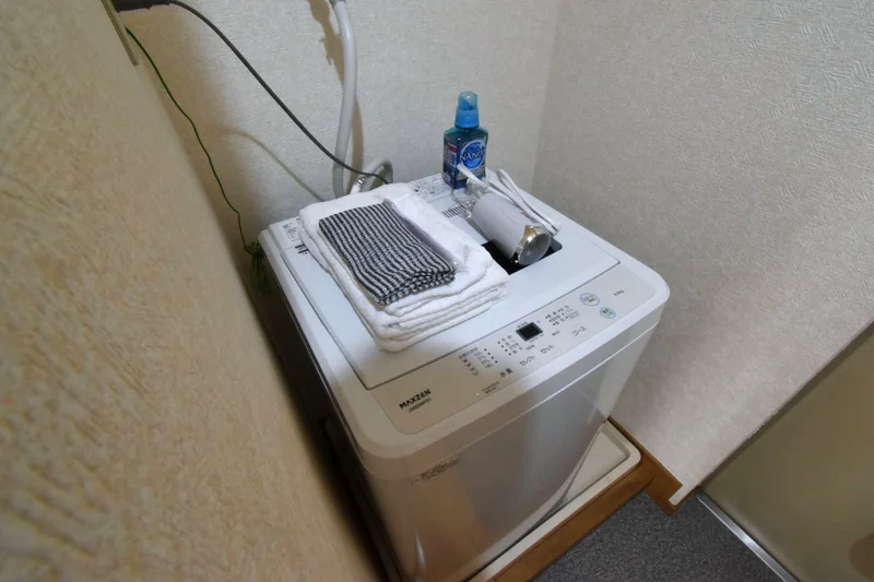 洗濯機ありで　衣類など　洗え　定期的に洗濯し　日々も快適に！