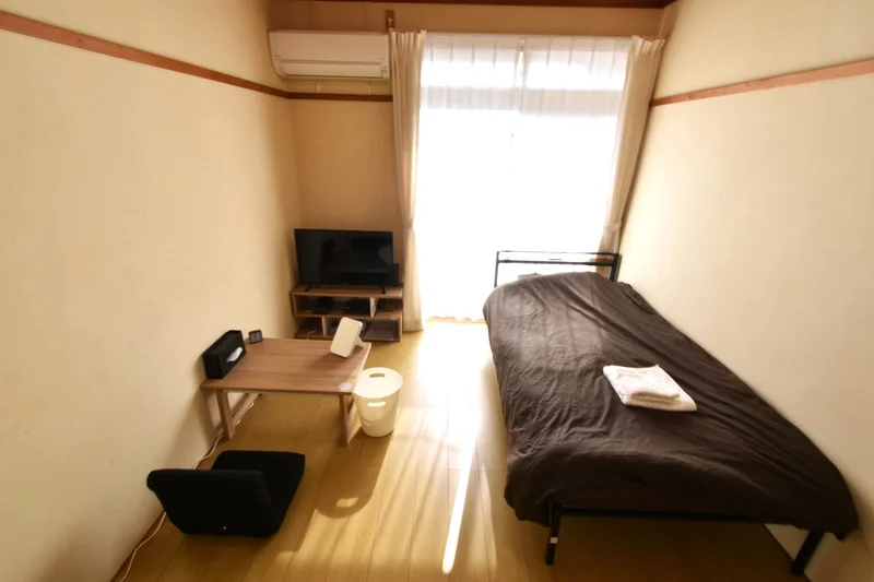 カジュアルテイスト色調！　落ち着いた色味でゆったりと自宅のようにお過ごしいただけます。