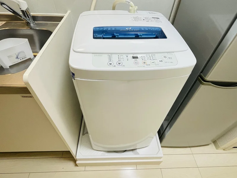 洗濯機は室内に設置しております♪入居後すぐにご利用が可能です(^^♪タオル1式分もご用意しております☆彡