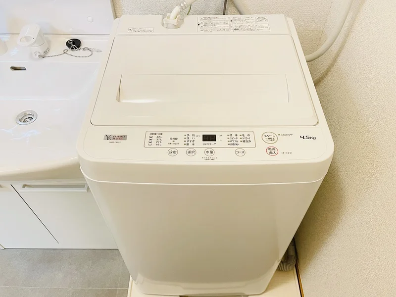 洗濯機は室内に設置しております♪入居後すぐにご利用が可能です(^^♪タオル1式分もご用意しております☆彡