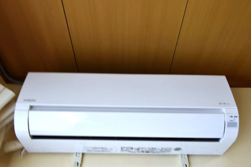 エアコン冷暖房付き！夏場・冬場共に快適にお過ごしいただけます。