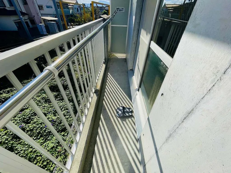 洗濯竿・スリッパ備え付☆入居中洗濯もできるので、コインランドリーに行かなくても大丈夫☆☆