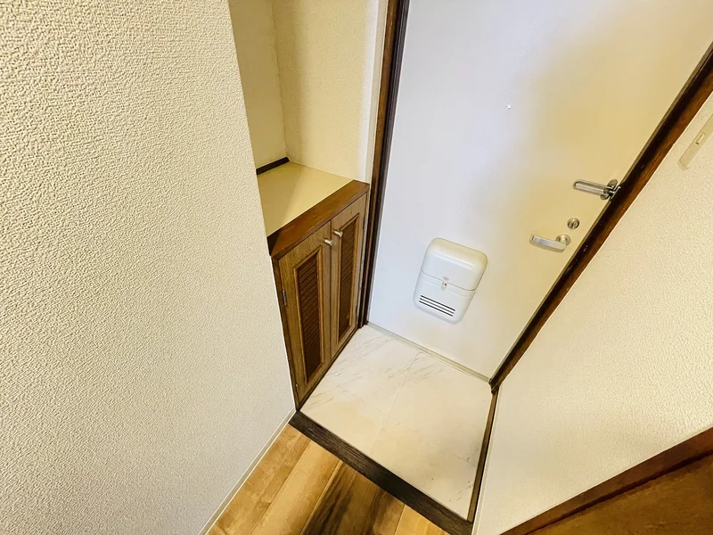 玄関にはシューズＢＯＸがございますので毎回片づけていただき、常に清潔な空間を保っていただくことが可能です♪