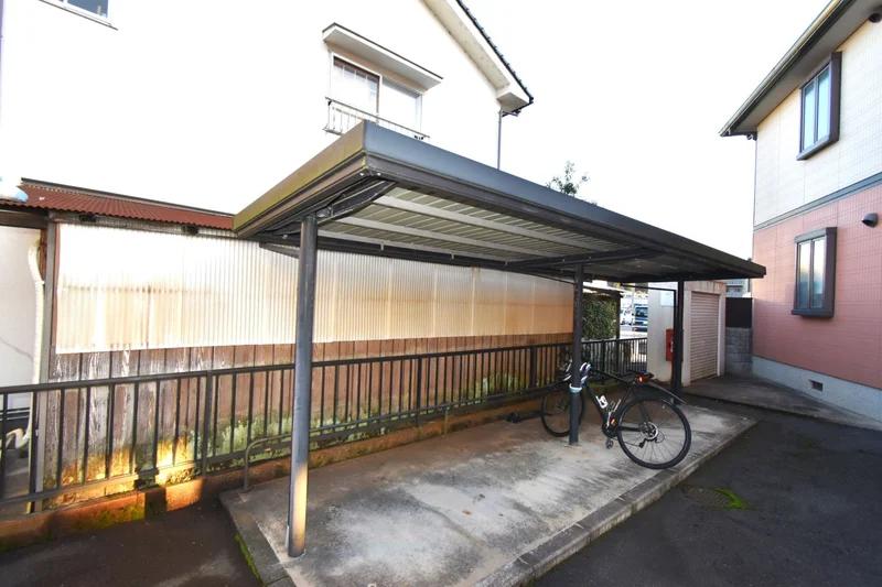 駐輪場有で自転車利用も可能！