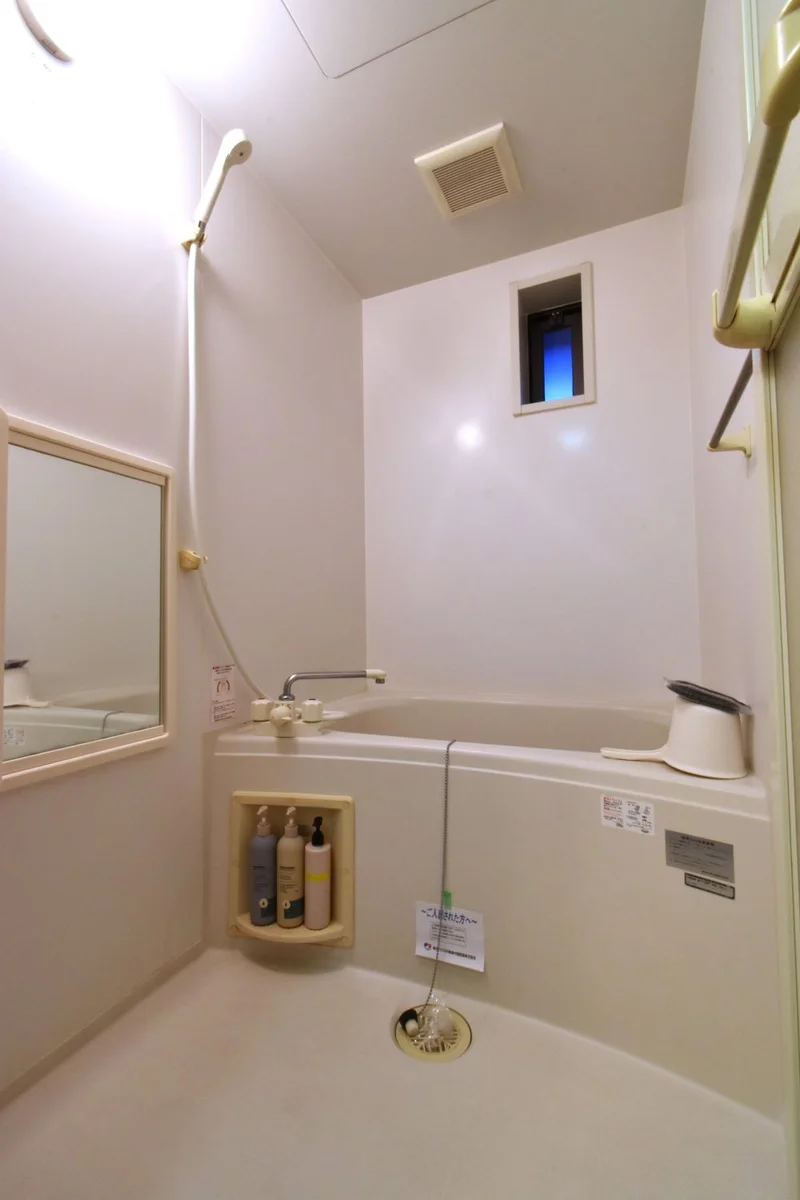シャンプーやコンディショナーボディーソープなど豊富でお風呂・トイレ洗剤など清掃道具もご用意！
