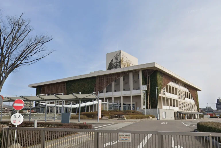 小牧市市民会館・公民館まで徒歩16分