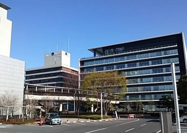 豊田市役所まで車10分