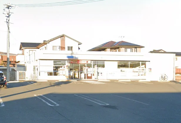 ローソン 豊橋小松店　徒歩8分