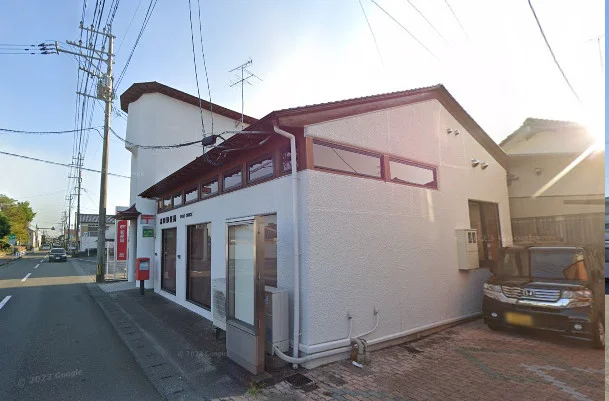 高田郵便局　徒歩5分
