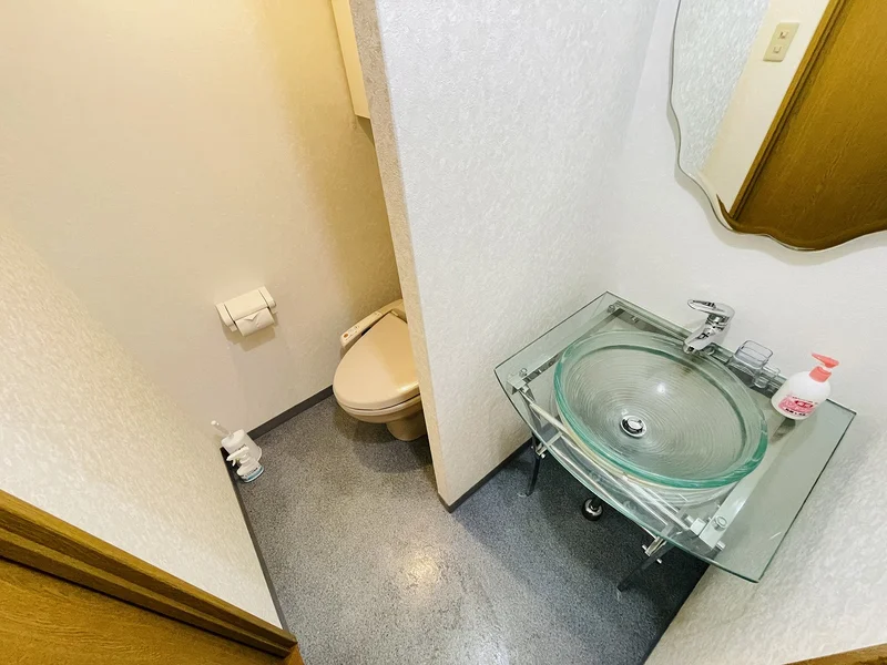 嬉しい独立洗面台付★☆忙しい朝でも余裕をもって身だしなみが整えることができます♪