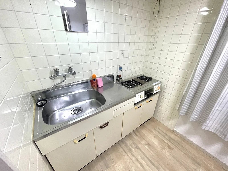 お箸、お鍋、包丁、お皿、ボウル、お玉、食器用洗剤、簡単な調理器具は各種取り揃えています♪滋賀大津駅前(日本赤十字社 大津赤十字病院前)ウィークリーマンション・滋賀大津駅前(日本赤十字社 大津赤十字病院前)マンスリーマンション♪
