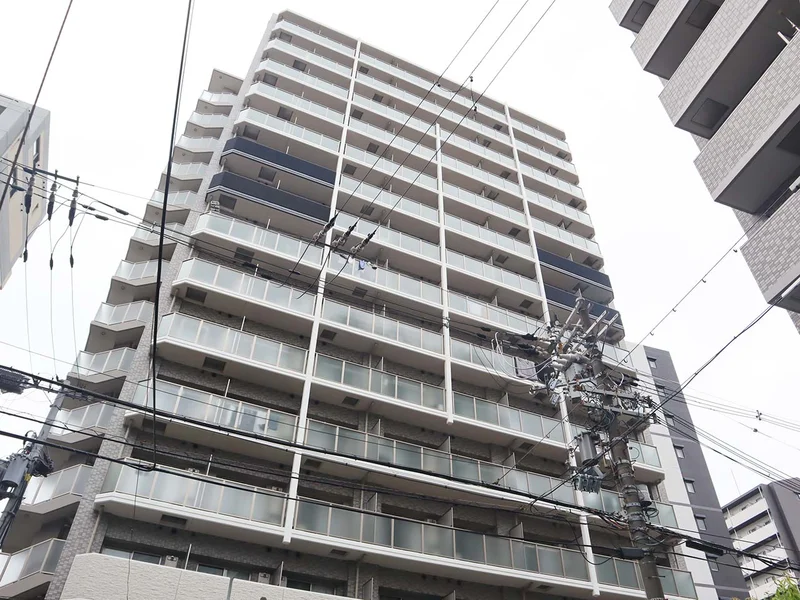 写真はお部屋のイメージです。ラグなどの室内装飾はございません。