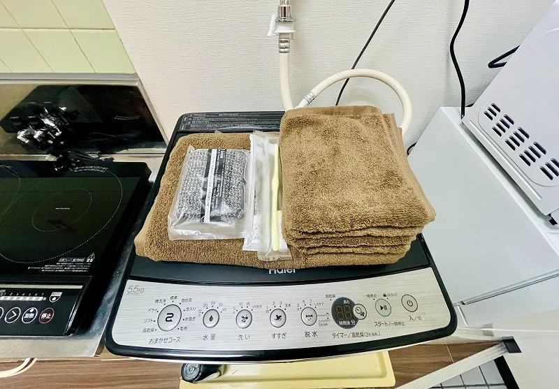 【洗濯機・タオル】ホテルと違い伊勢駅前(北口前)ウィークリーマンションでは洗濯が毎日できます。その分、着替えも少なく、手軽に利用できるをコンセプトに7日以上の生活に適したお部屋となってます♪