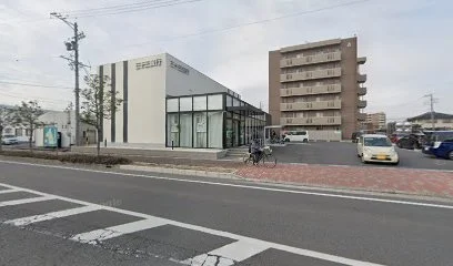 三十三銀行 旭が丘支店／玉垣支店／南玉垣支店まで車で8分