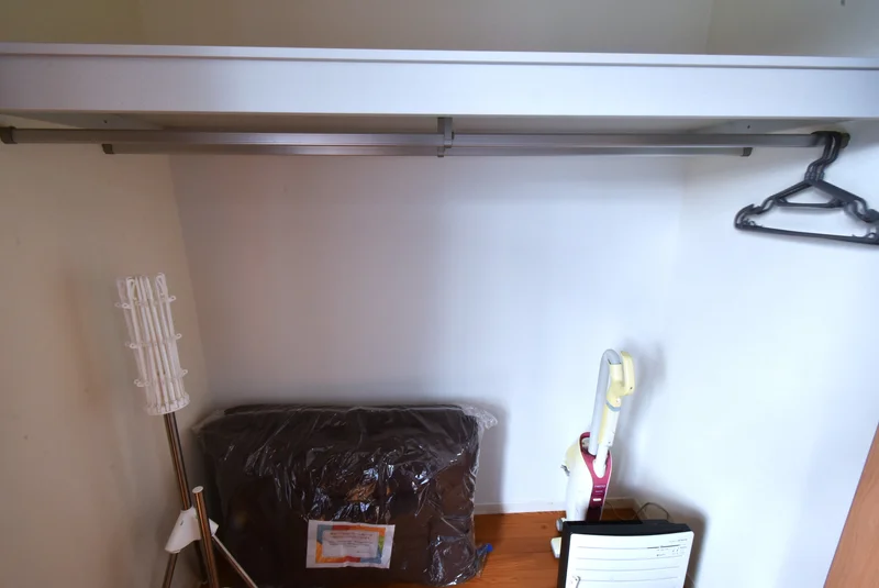 収納スペースに備品あり！　ぜひご活用ください♪