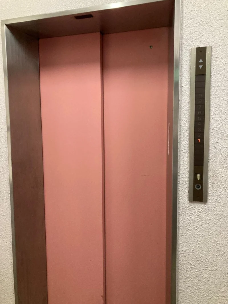 エレベーター付き