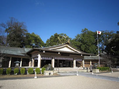 三重県護国神社まで車で8分