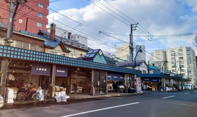 二条市場も徒歩圏内♪