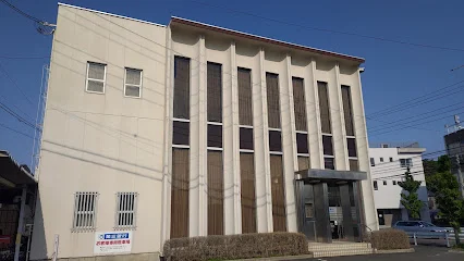 三十三銀行 益生支店まで車で10分