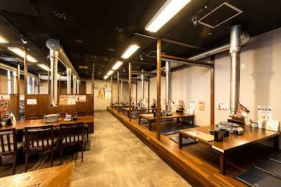 焼肉ホルモン モツのよいち四日市23号線店まで徒歩8分