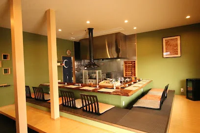 てんぷら天英まで徒歩11分